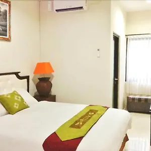 Tuban Torres ** Kuta (Bali)